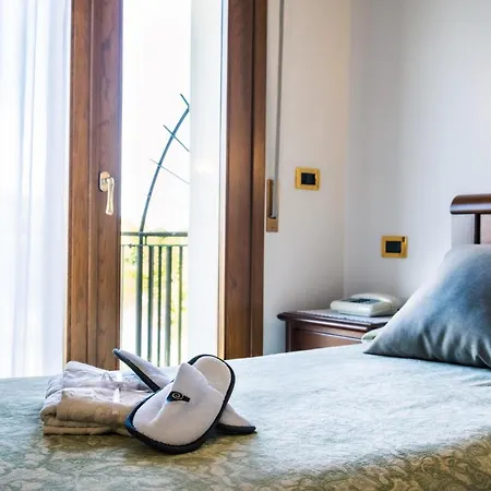 ホテル Da Gigi サント・スティーノ・ディ・リヴェンツァ